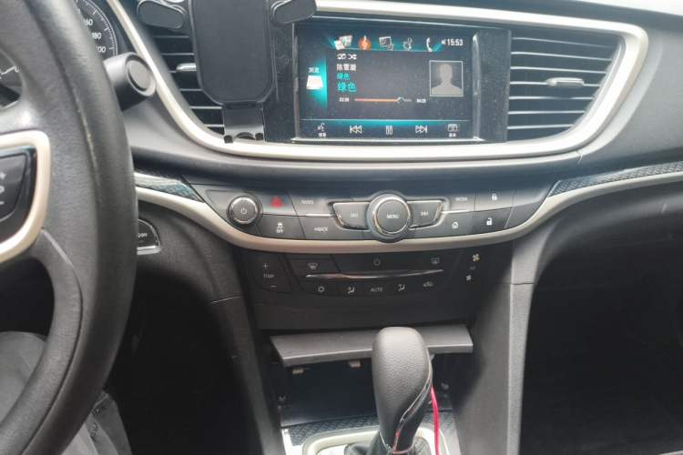 Used Buick GT 2015 15N Automatic Deluxe Edition Audio And AC Panel