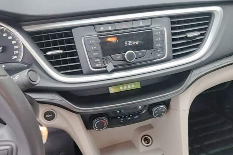 Used Buick GT 2015 15N Manual Elite Edition Audio And AC Panel