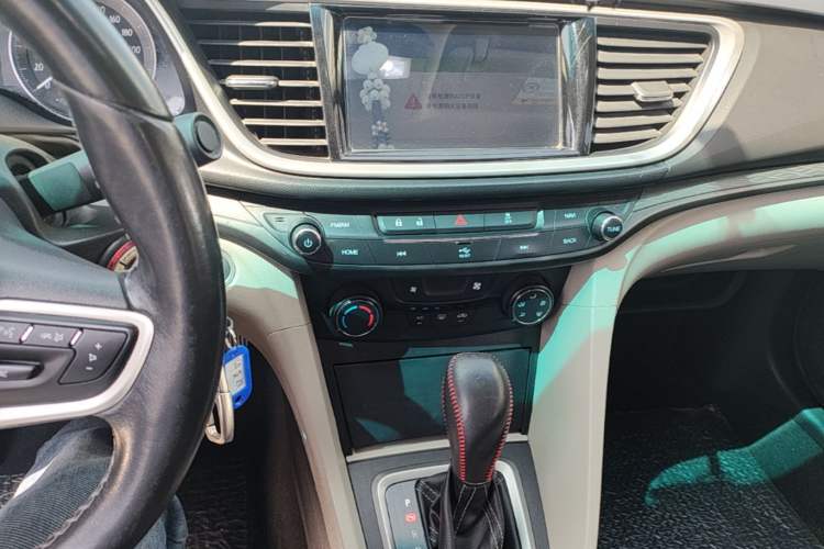 Used Buick GT 2015 15N Automatic Entry-Level Trim Audio And AC Panel