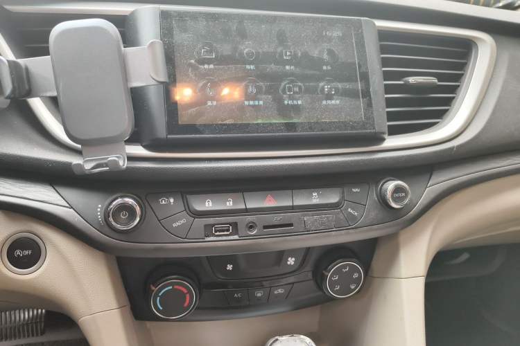 Used Buick GT 2015 15N Automatic Elite Version Audio And AC Panel