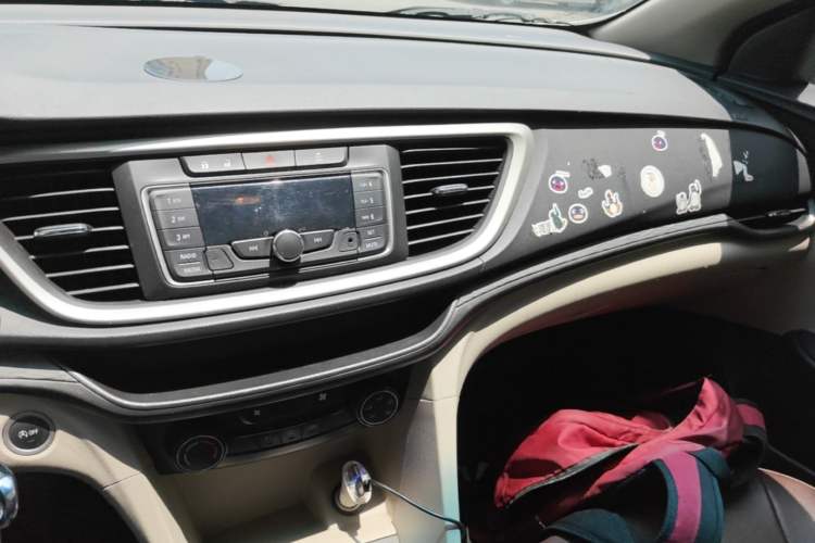 Used Buick GT 2015 15N Manual Entry-Level Trim Audio And AC Panel