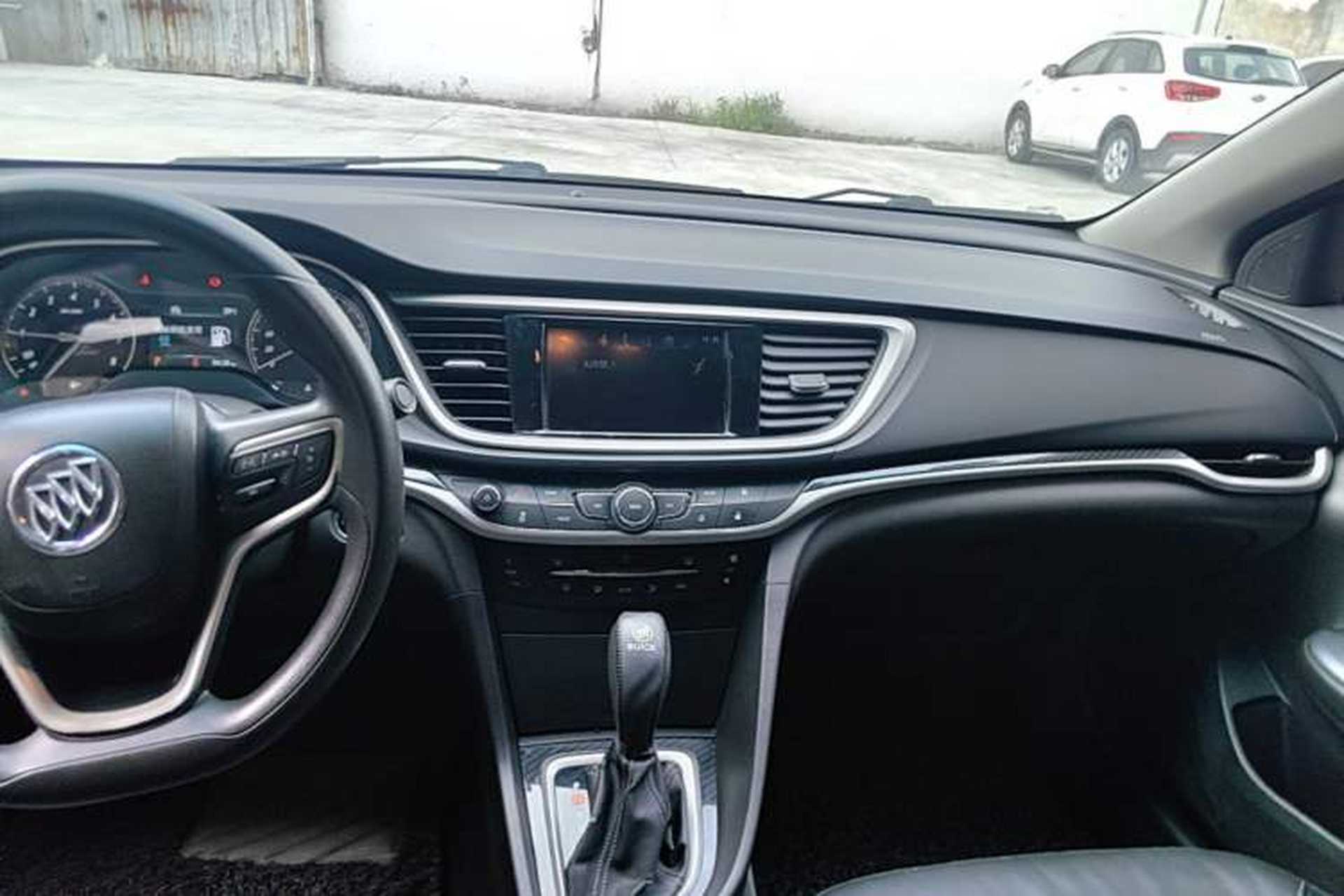 Used Buick GT 2015 15N Automatic Deluxe Edition Audio And AC Panel