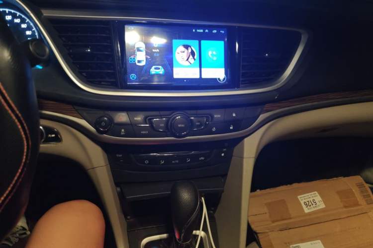 Used Buick GT 2015 15N Automatic Deluxe Edition Audio And AC Panel