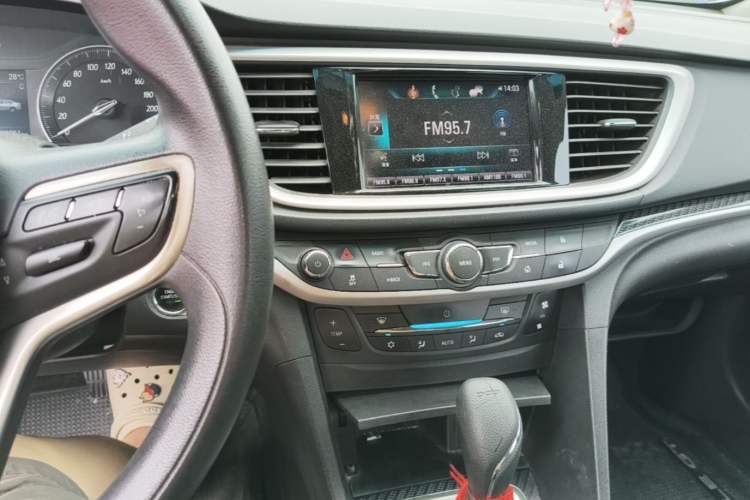 Used Buick GT 2015 18T Dual-Clutch Luxury Model Audio And AC Panel