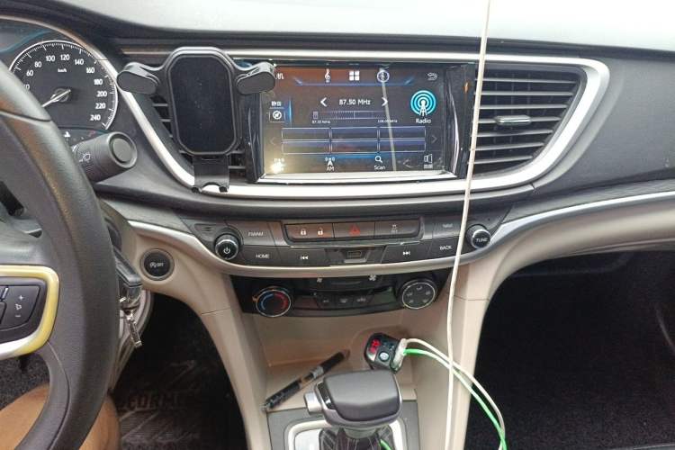 Used Buick GT 2015 18T Dual-Clutch Elite Model Audio And AC Panel