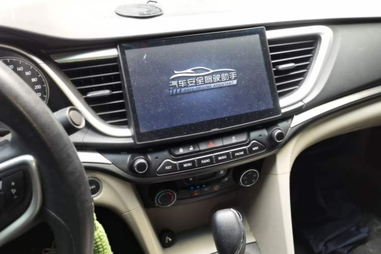 Used Buick GT 2015 15N Automatic Elite Version Audio And AC Panel