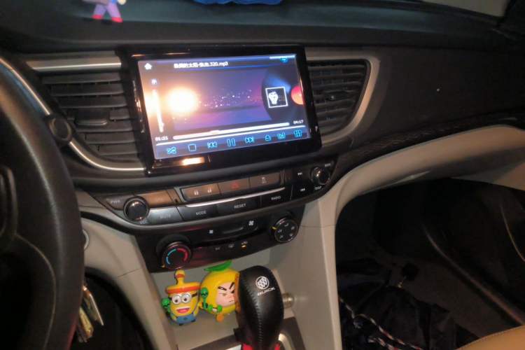 Used Buick GT 2015 15N Automatic Elite Version Audio And AC Panel