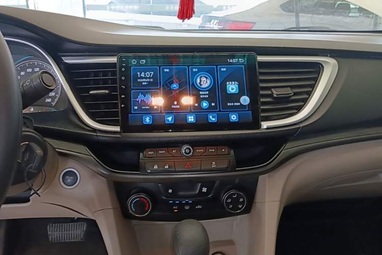Used Buick GT 2015 15N Automatic Elite Version Audio And AC Panel