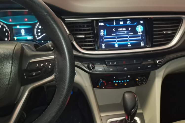Used Buick GT 2015 15N Automatic Elite Version Audio And AC Panel
