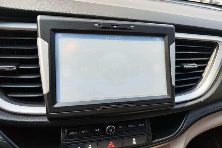 Used Buick GT 2015 15N Automatic Elite Version Audio And AC Panel