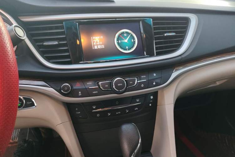 Used Buick GT 2015 15N Automatic Deluxe Edition Audio And AC Panel