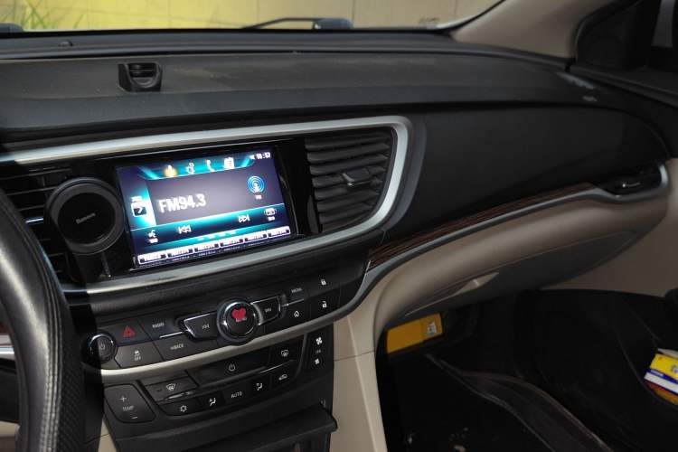 Used Buick GT 2015 15N Manual Luxury Version Audio And AC Panel