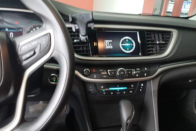 Used Buick GT 2015 15N Automatic Deluxe Edition Audio And AC Panel