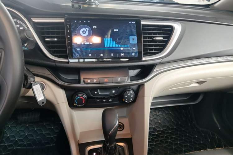 Used Buick GT 2015 15N Automatic Elite Version Audio And AC Panel