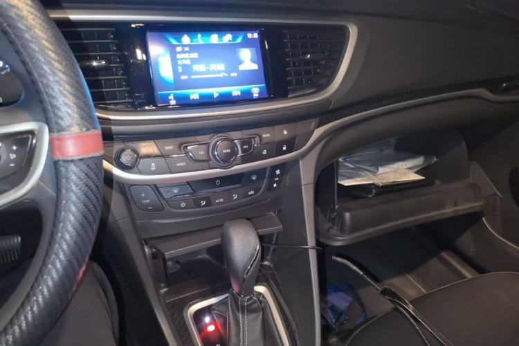 Used Buick GT 2015 15N Automatic Deluxe Edition Audio And AC Panel