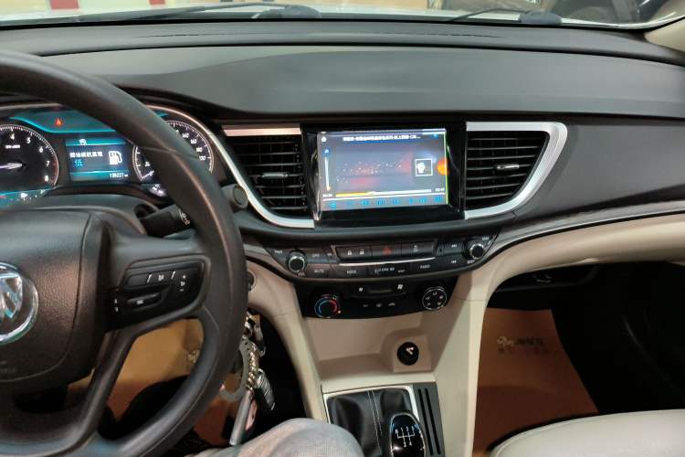 Used Buick GT 2015 15N Manual Elite Edition Audio And AC Panel