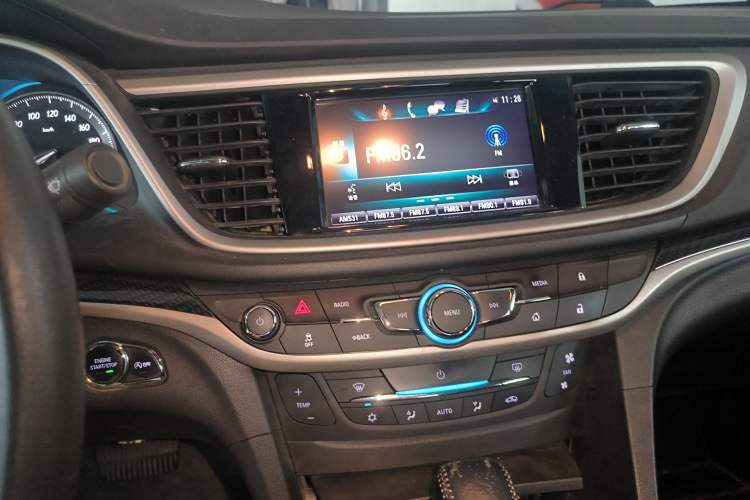 Used Buick GT 2015 15N Automatic Deluxe Edition Audio And AC Panel