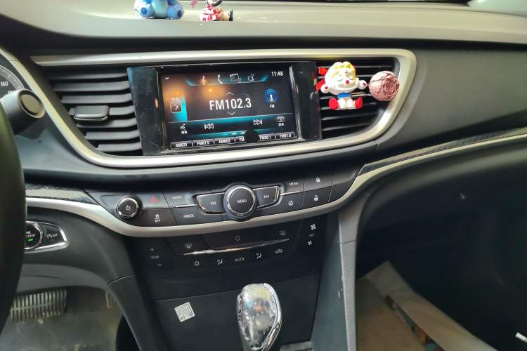 Used Buick GT 2015 15N Automatic Deluxe Edition Audio And AC Panel