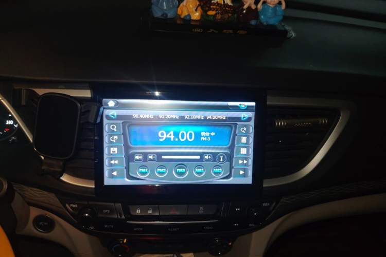Used Buick GT 2015 15N Automatic Entry-Level Trim Audio And AC Panel