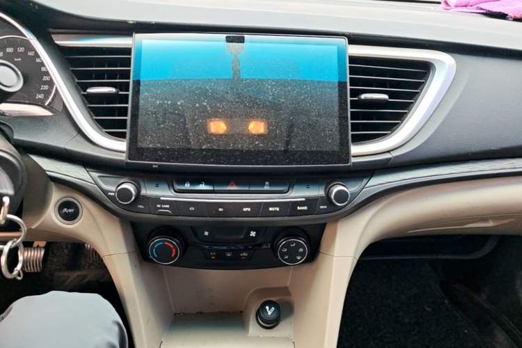 Used Buick GT 2015 15N Manual Elite Edition Audio And AC Panel