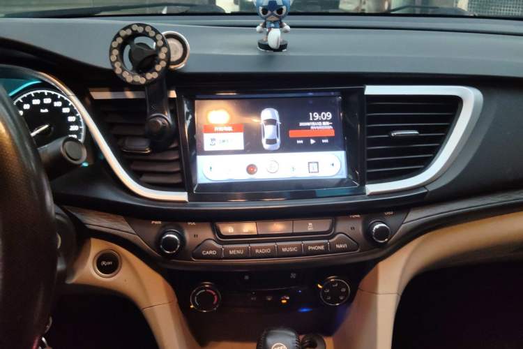 Used Buick GT 2015 15N Automatic Deluxe Edition Audio And AC Panel