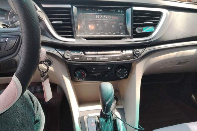 Used Buick GT 2015 15N Automatic Elite Version Audio And AC Panel