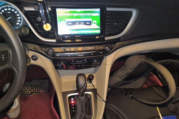 Used Buick GT 2015 15N Automatic Elite Version Audio And AC Panel