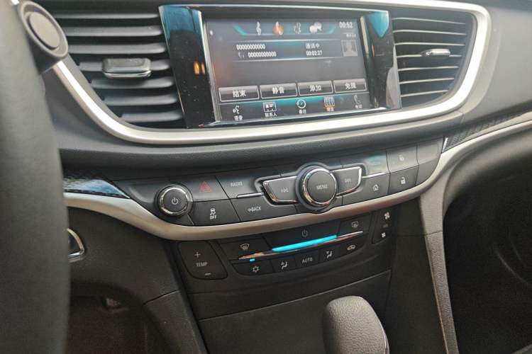 Used Buick GT 2015 15N Automatic Deluxe Edition Audio And AC Panel