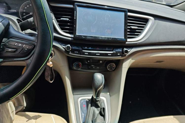 Used Buick GT 2015 15N Automatic Elite Version Audio And AC Panel