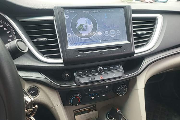 Used Buick GT 2015 15N Manual Entry-Level Trim Audio And AC Panel