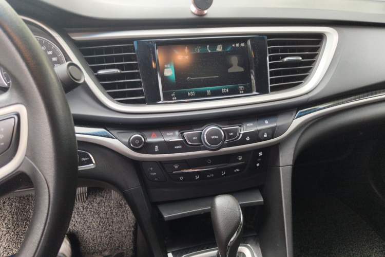 Used Buick GT 2015 15N Automatic Deluxe Edition Audio And AC Panel