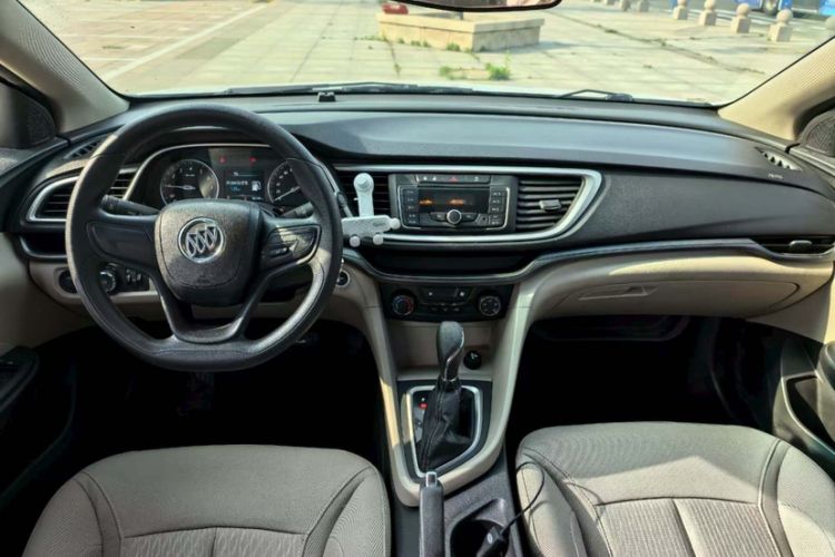 Used Buick GT 2015 15N Automatic Elite Version Audio And AC Panel