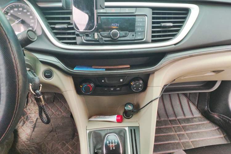 Used Buick GT 2015 15N Manual Elite Edition Audio And AC Panel