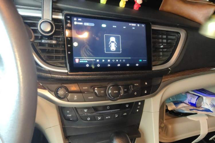 Used Buick GT 2015 15N Automatic Deluxe Edition Audio And AC Panel