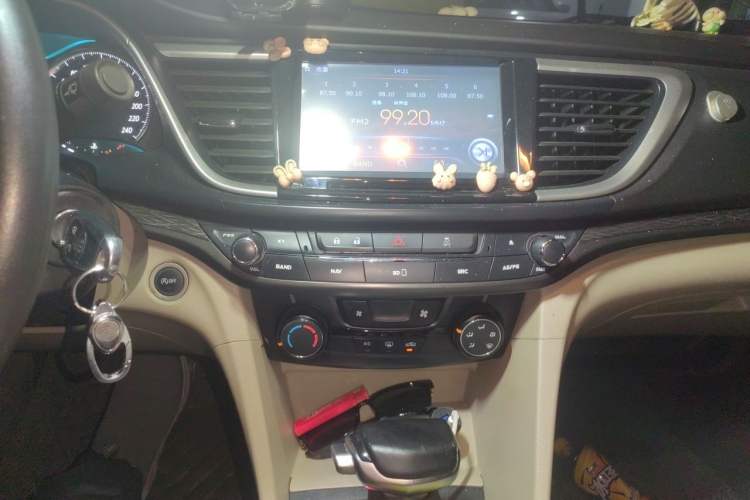 Used Buick GT 2015 15N Automatic Elite Version Audio And AC Panel