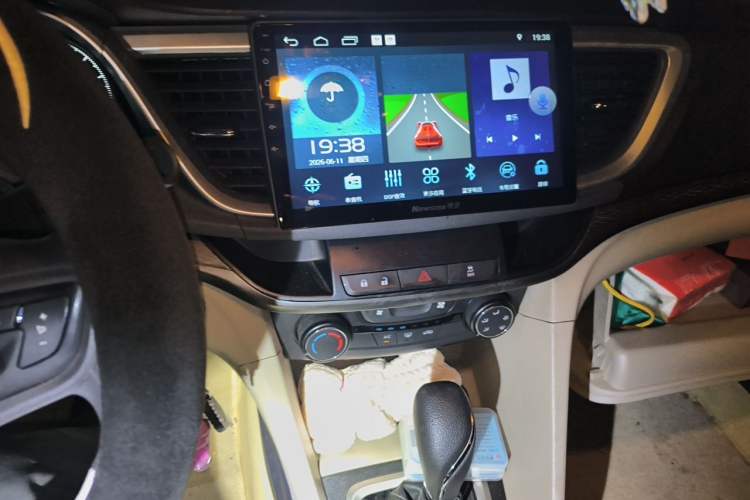Used Buick GT 2015 15N Automatic Elite Version Audio And AC Panel