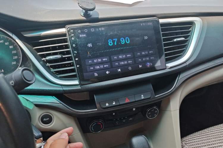 Used Buick GT 2015 15N Automatic Entry-Level Trim Audio And AC Panel