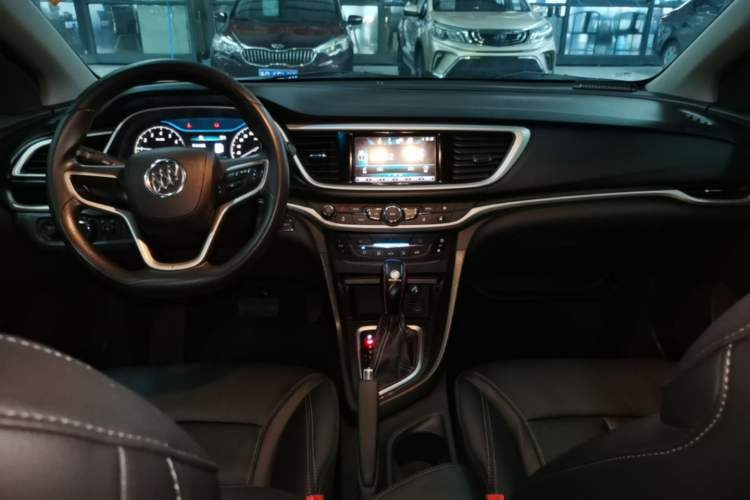 Used Buick GT 2015 15N Automatic Deluxe Edition Center Console