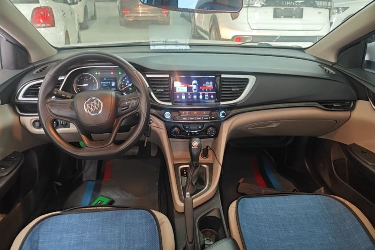Used Buick GT 2015 15N Automatic Elite Version Center Console