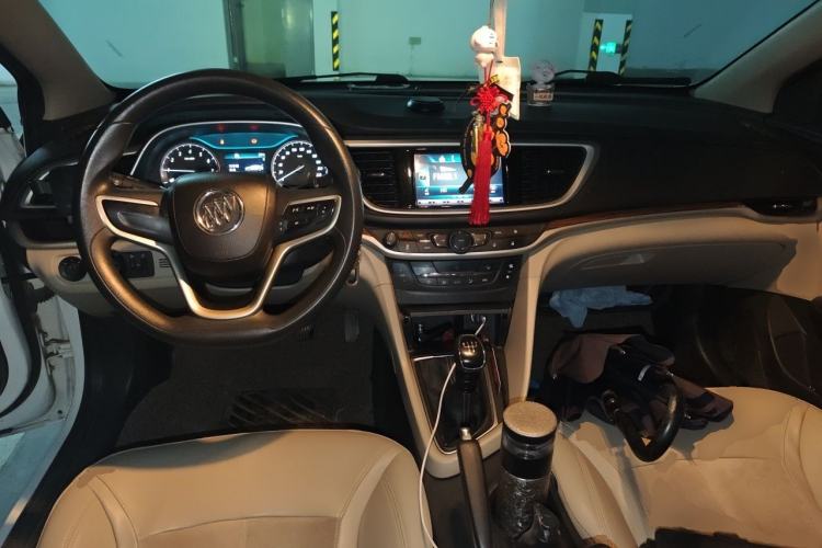 Used Buick GT 2015 15N Manual Luxury Version Center Console