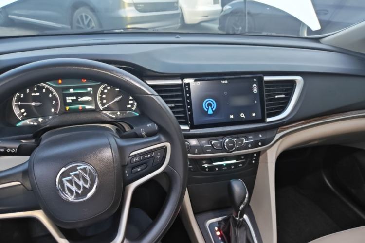 Used Buick GT 2015 15N Automatic Deluxe Edition Center Console