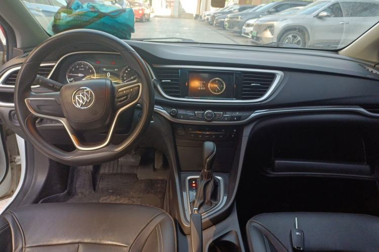 Used Buick GT 2015 15N Automatic Deluxe Edition Center Console