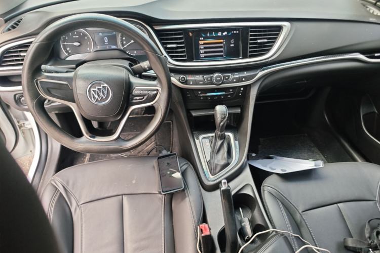 Used Buick GT 2015 15N Automatic Deluxe Edition Center Console