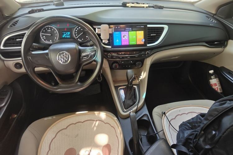Used Buick GT 2015 15N Automatic Entry-Level Trim Center Console
