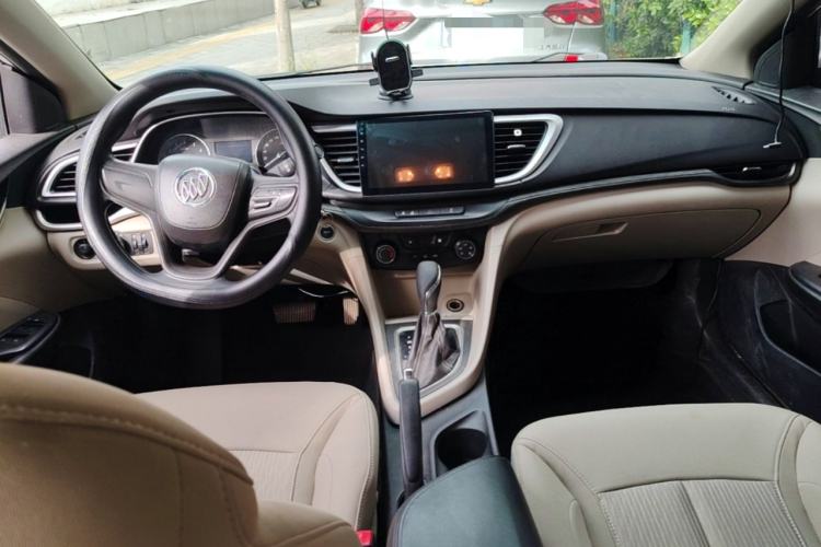 Used Buick GT 2015 15N Automatic Elite Version Center Console
