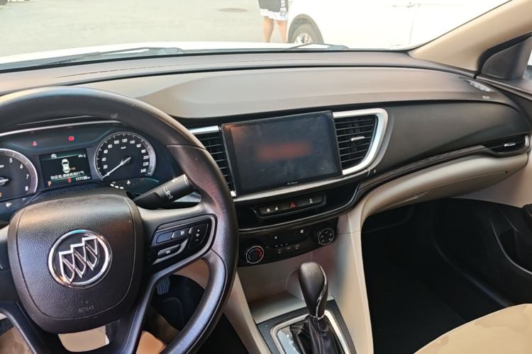 Used Buick GT 2015 15N Automatic Elite Version Center Console