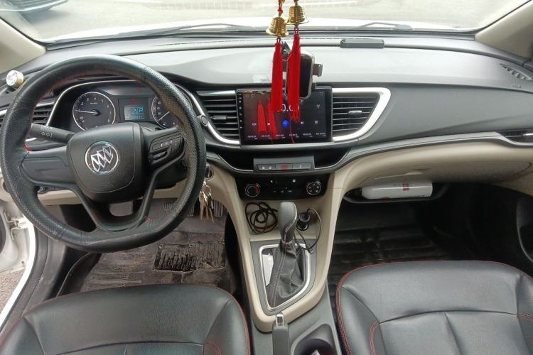 Used Buick GT 2015 15N Automatic Entry-Level Trim Center Console