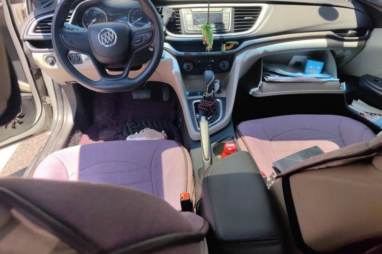 Used Buick GT 2015 15N Automatic Elite Version Center Console