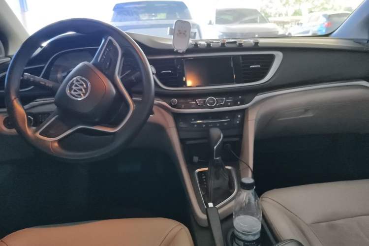 Used Buick GT 2015 15N Automatic Deluxe Edition Center Console