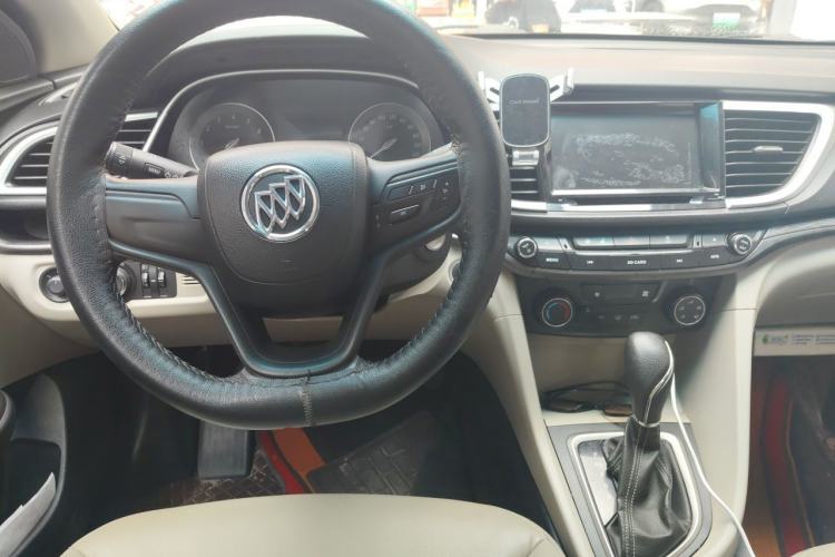 Used Buick GT 2015 15N Automatic Elite Version Center Console